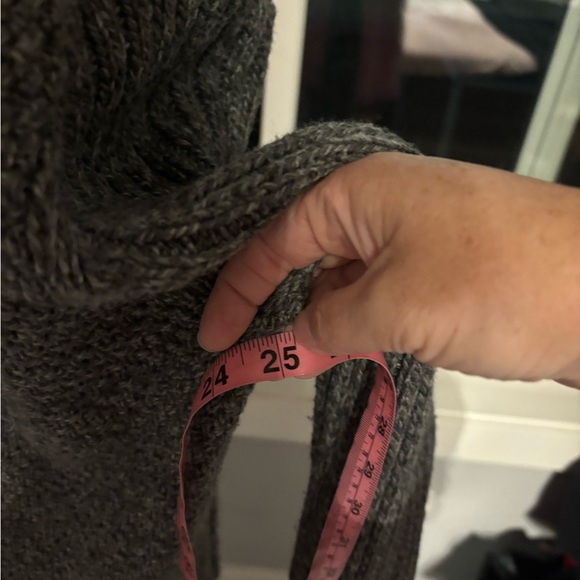 Canadiana sweater - no size tag but ptp approx 25 - Picture 3 of 4